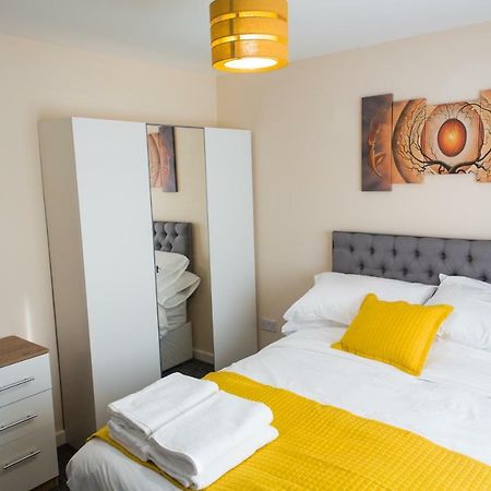Salford Holiday Apartment Manchester Exterior foto